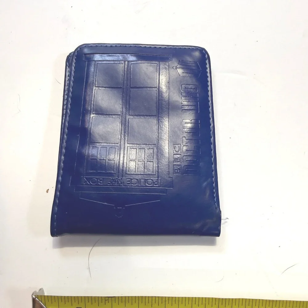 BBC Doctor Who TARDIS Blue Embossed Bifold Wallet Card Holder Sci-Fi Accessory